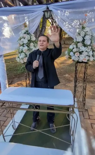 Celebrante de Casamentos e mestre de cerimônias