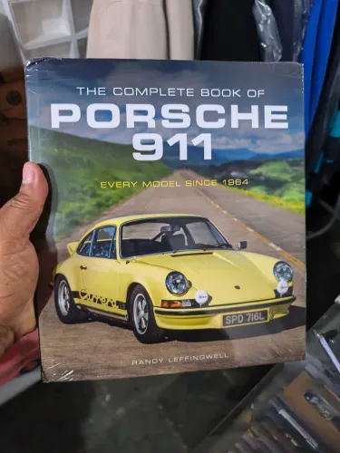 Livro Complete Book Porsche 911 desde 1964