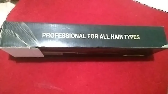 Vende se um pente elétrico novo voltagem 127  marca Hair star
