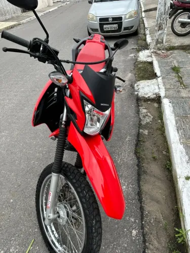 Bros 2023