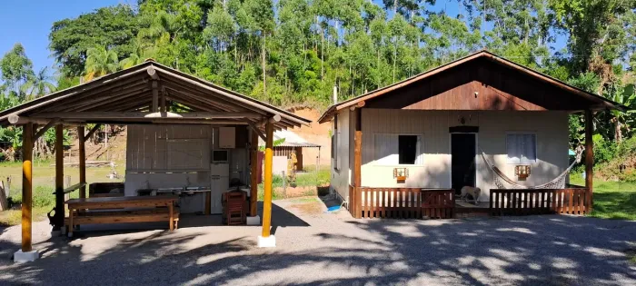 Chácara com casa de 2quartos mobiliada