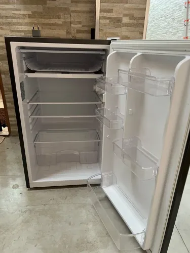 Frigobar Semi novo