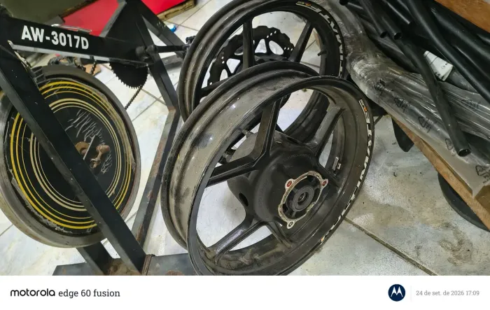 Rodas 17 da Kawasaki ninja 250 300 versys 300