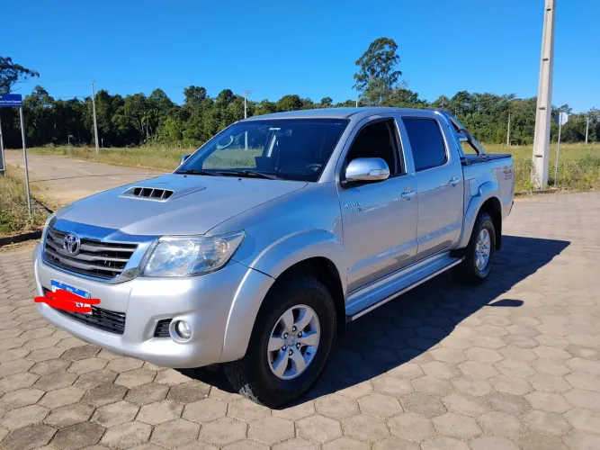 Toyota Hilux CD SRV D4-d 4X4 3.0 TDI Diesel AUT 2014