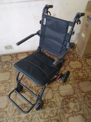 Cadeira de transporte Dellamed