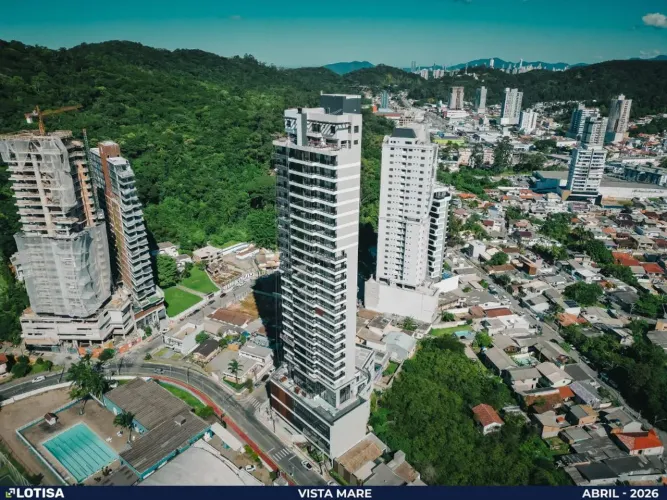Apartamento Privativo com 3 Dormitórios em Itajaí