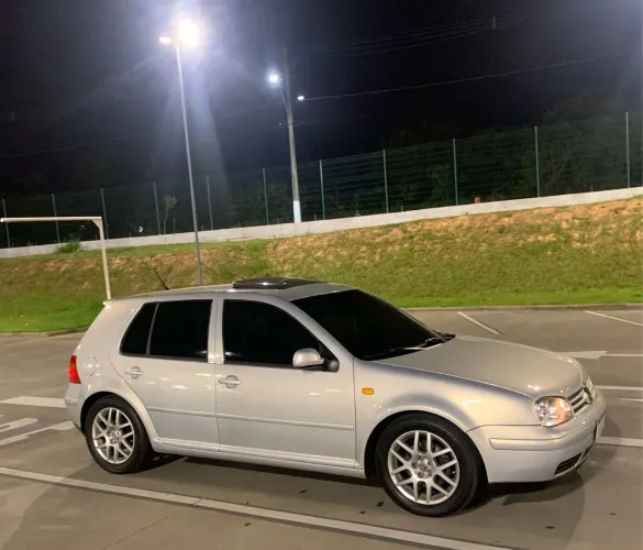 Volkswagen Golf 2.0/ 2.0 MI Flex Comfortline/ Sport 2000