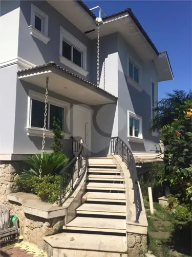 Condomínio Fechado Sobrado 564m2, 3 suítes, piscina, 7 vagas no Tremembé - São Paulo - SP