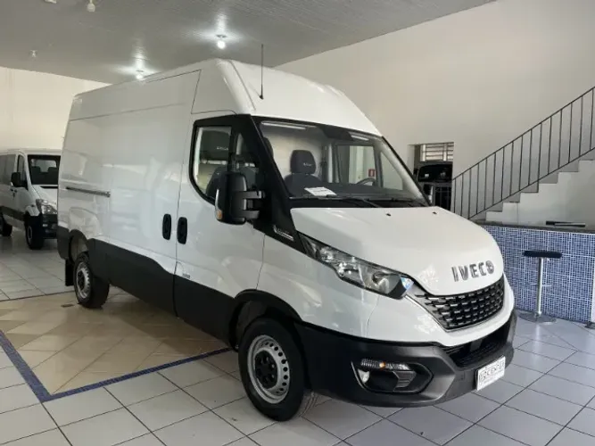 Iveco Daily Furgão 30-130 2.3 10,8m³(die)(e5) 2022