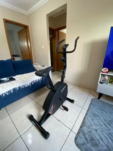 TROCO OU VENDO; Bicicleta ergométrica Energy Dream