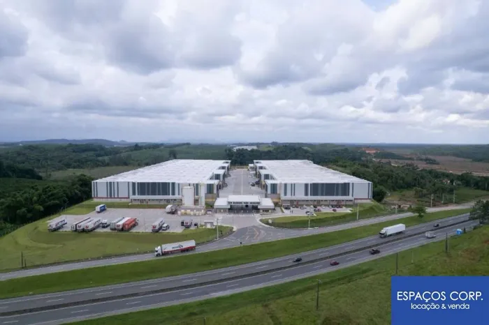 Galpão logístico e/ou industrial para alugar, 4569m² por R$ 150.180/mês - Corveta - Araqua
