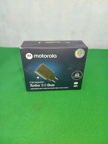 Carregador Motorola turbo 50 W