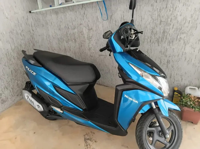 Elite 125 com 127 km zero