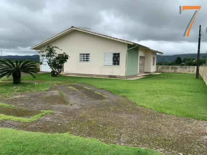 Casa com 3 dormitórios para alugar, 120 m² por R$ 2.970,20/mês - Alto Biguaçu - Biguaçu/SC