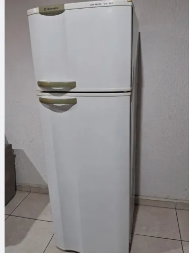 Geladeira 650,00