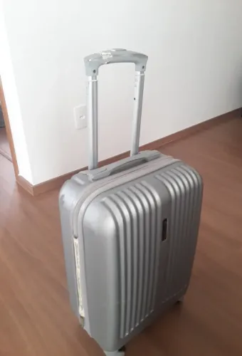 Mala de viagem pequena