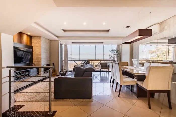 Casa em Condomínio em Tristeza