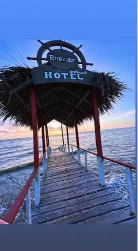 BARBADA, VENDO PARAÍSO COM 16 SUÍTES NA BEIRA DA PRAIA DO CRISPIN PORTEIRA FECHADA