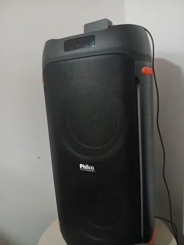 Vendo uma caixa de som