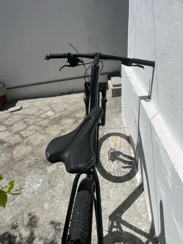 Vende-se bicicleta colli aro 29