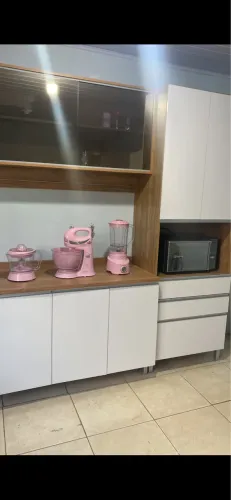 Cozinha Modulada Moderna (Branco/Amadeirado) - Nova e Muito Resistente!