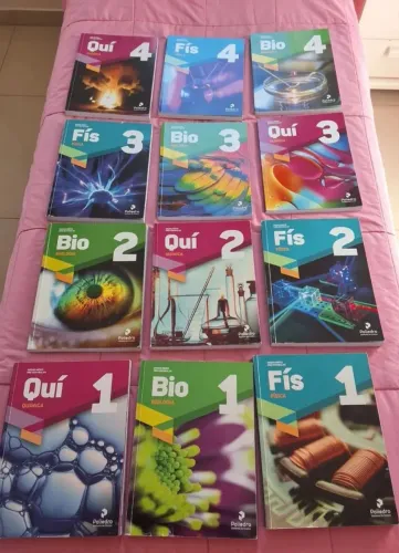 Cadernos de Estudos Turma Med Poliedro (Física, Biologia e Química)