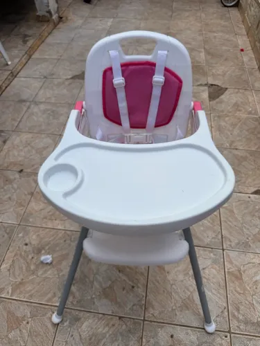 Cadeirinha de alimentação