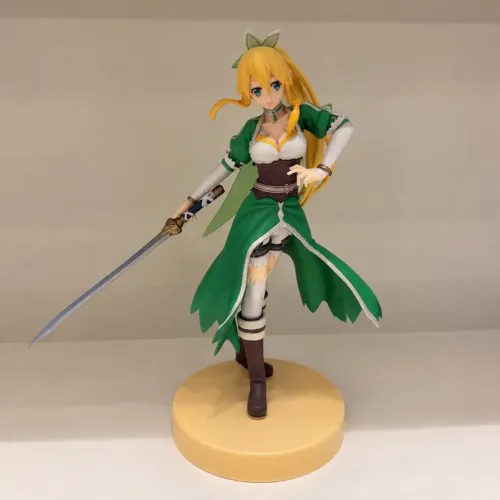 FIGURE LEAFA SWORD ART ONLINE