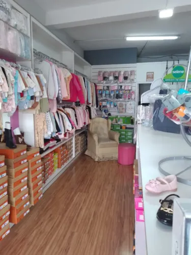 Loja de roupa e calçados Infantil