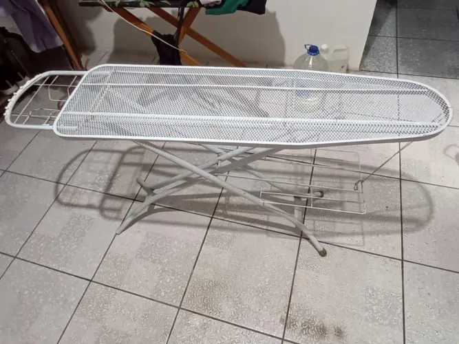 Vende-se tábua de ferro por 40 reais