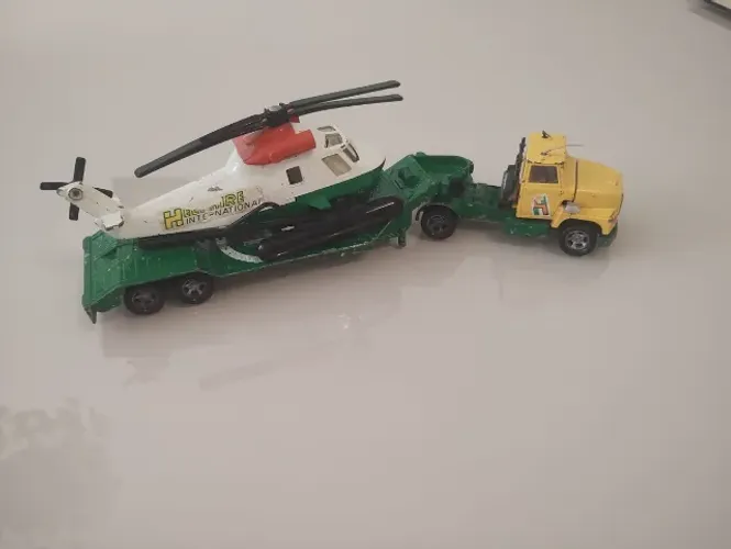 Matchbox Superkings K-92/1 Ford Helicopter Transporter 1982