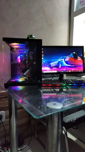 Pc AMD Quad Core, SSD 240 Gb, Memória 12 Gb, Monitor 19 Pol, Excelente Estado, Bem Rápido.