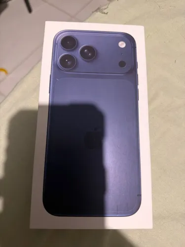 Caixa iPhone pro max 17 