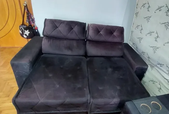 Sofá retrátil e reclinável