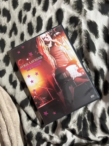 dvd avril lavigne the best damn tour