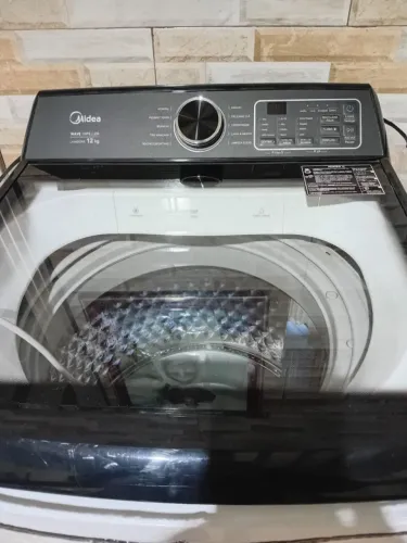 Máquina de lavar 2 meses de uso