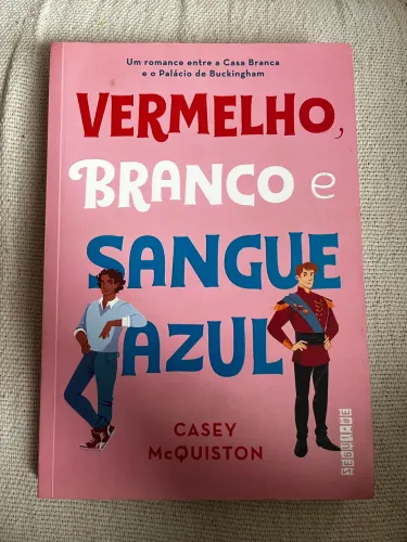 Livro vermelho branco e sangue azul