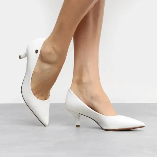 Scarpin branco MARIAH. (Novo)