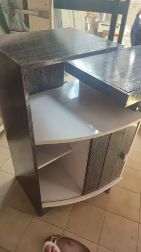 Mesinha de Computador em Bom estados