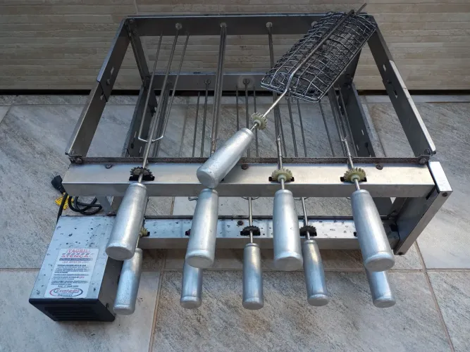 Churrasqueira Giratória 9 espetos