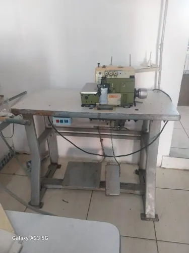 Máquina de Costura Overloque Industrial Orion