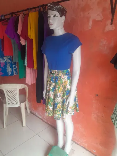 Maniquin feminino (valor por unidade)