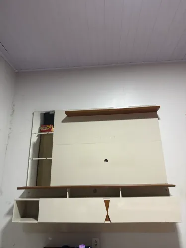 Painel para TV até 55 com gavetas, espelhos e prateleiras