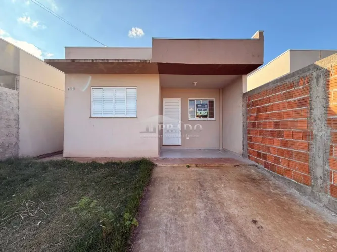 Casa com 2 dormitórios para alugar, 53 m² por R$ 750,00/mês - Residencial Veneza - Ibiporã