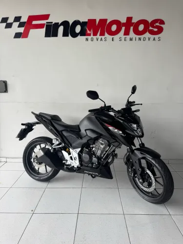 CB TWISTER 300F CBS 2025 FinaMotos