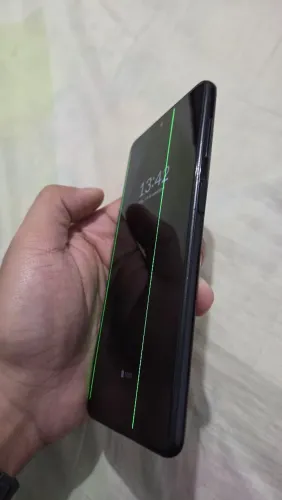 Celular M52 - com defeito na tela e chip