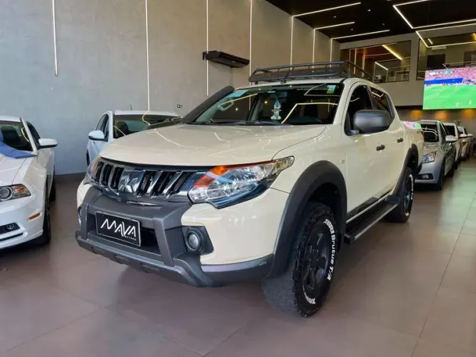 Mitsubishi TRITON Savana 2.4 CD 4x4 TB Diesel Aut. 2022
