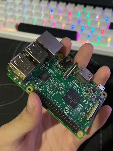 Raspberry PI 3B + Cartão SD