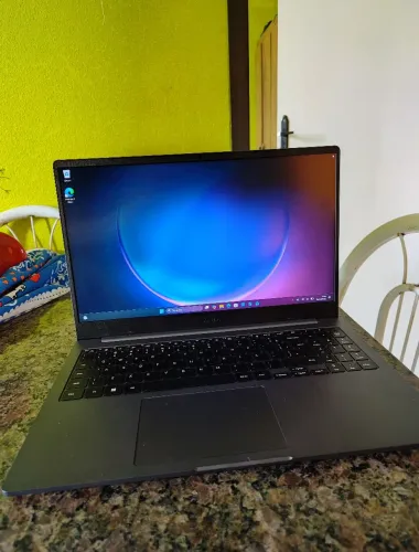 Galaxy book 2 i5 8 GB de ram 238 armazenamento