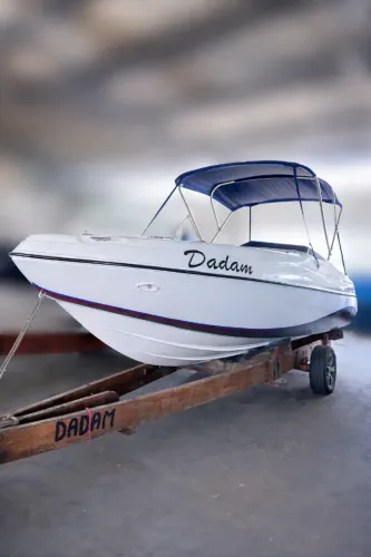 Lancha Runner 6500 (ano 2005) Motor Mercury Optimax 115HP